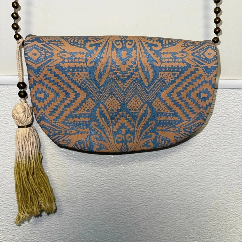 T-Shirt & Jeans Crossbody Bag Blue/Tan with Tassel Geometric ball chain Purse